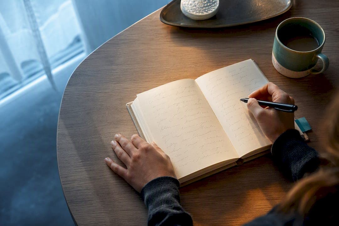 Prep for therapy sessions with CBT, DBT and grounding journaling prompts